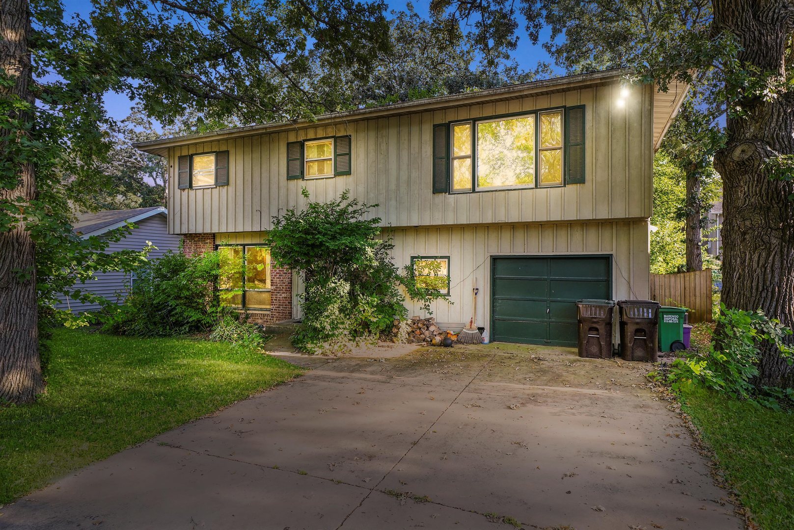 3025 Victoria Avenue, McHenry, IL 60050