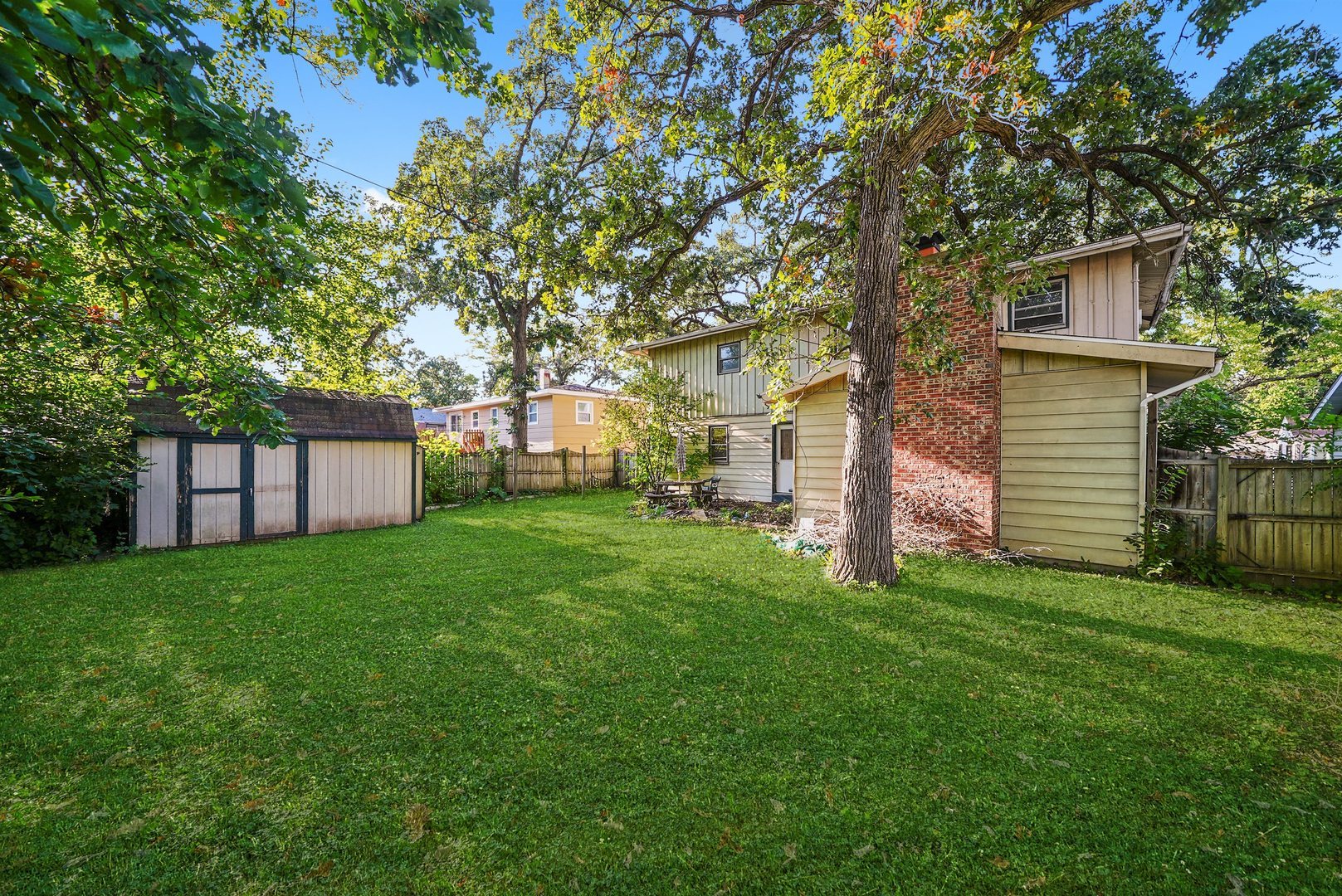 3025 Victoria Avenue, McHenry, IL 60050