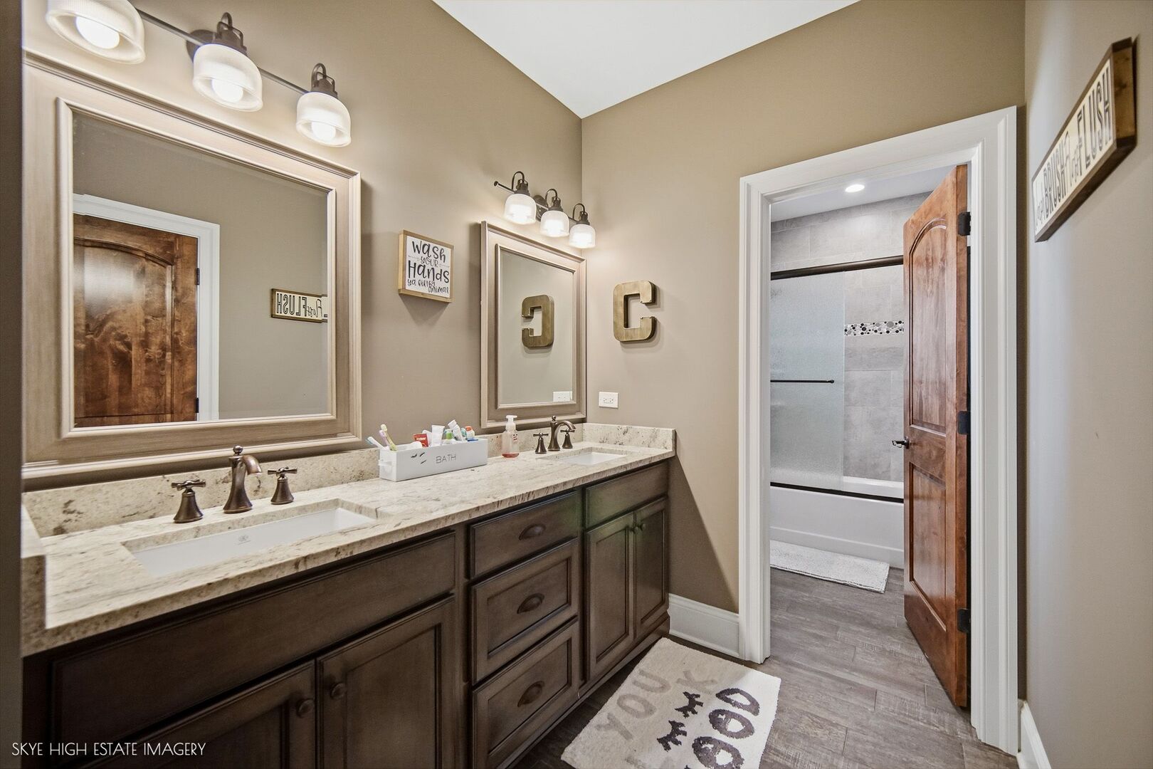 20643 Michigan Island Court, Frankfort, IL 60423