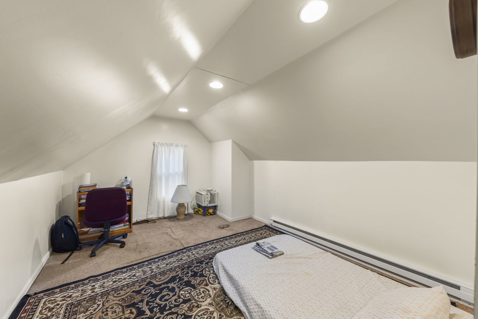 415 Blackhawk Street, Aurora, IL 60506