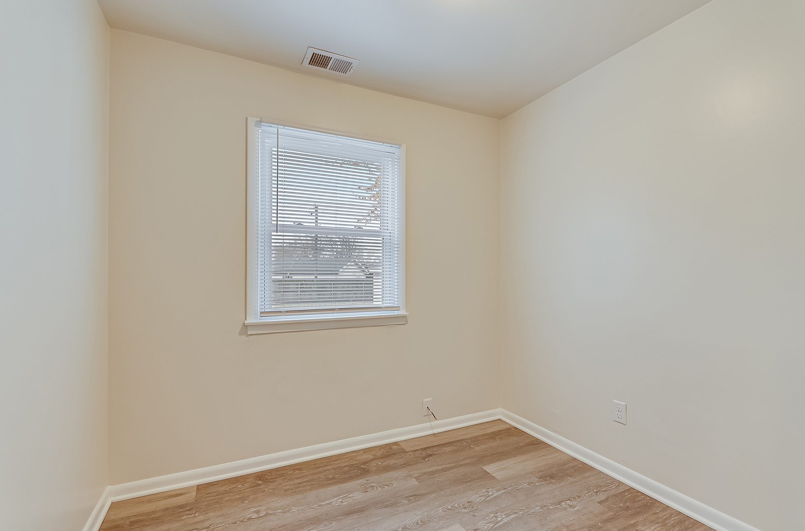 2414 Emlong Street, Joliet, IL 60435