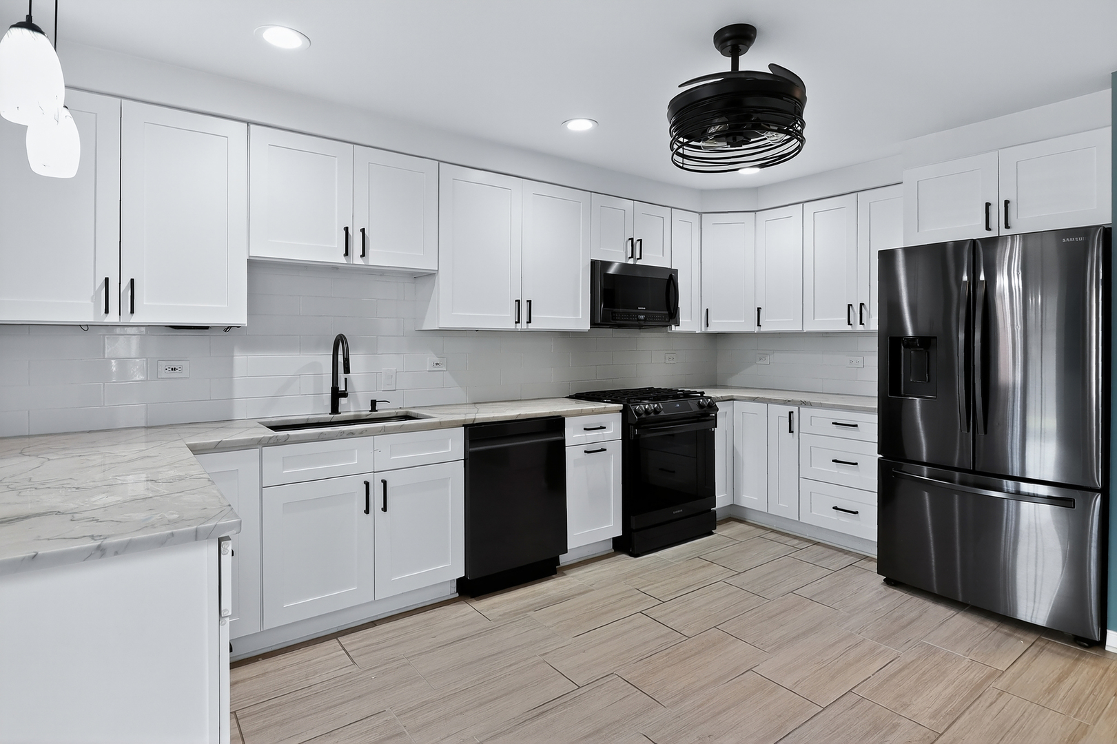 110 Harper Lane, Lemont, IL 60439