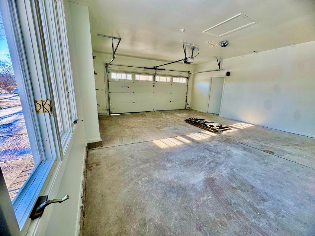 806 Wildwood Court, Oak Brook, IL 60523