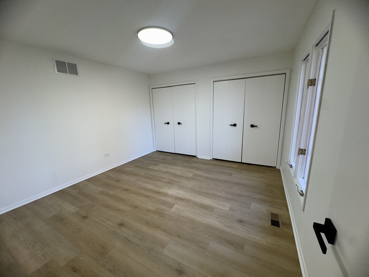 806 Wildwood Court, Oak Brook, IL 60523