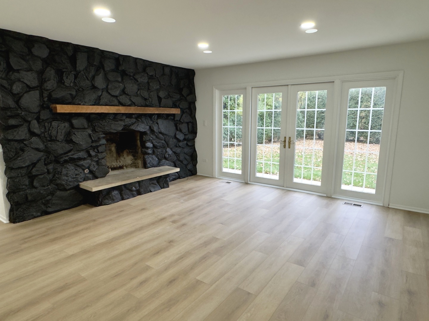 806 Wildwood Court, Oak Brook, IL 60523