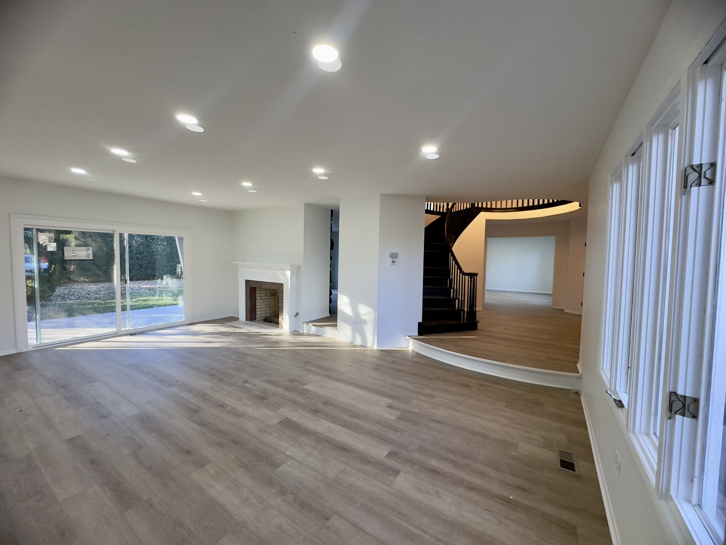 806 Wildwood Court, Oak Brook, IL 60523