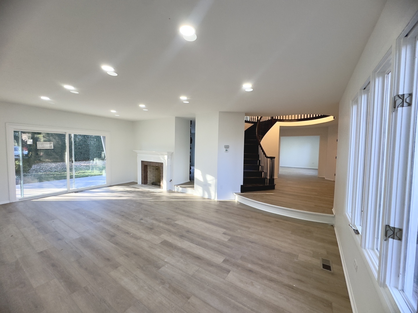 806 Wildwood Court, Oak Brook, IL 60523