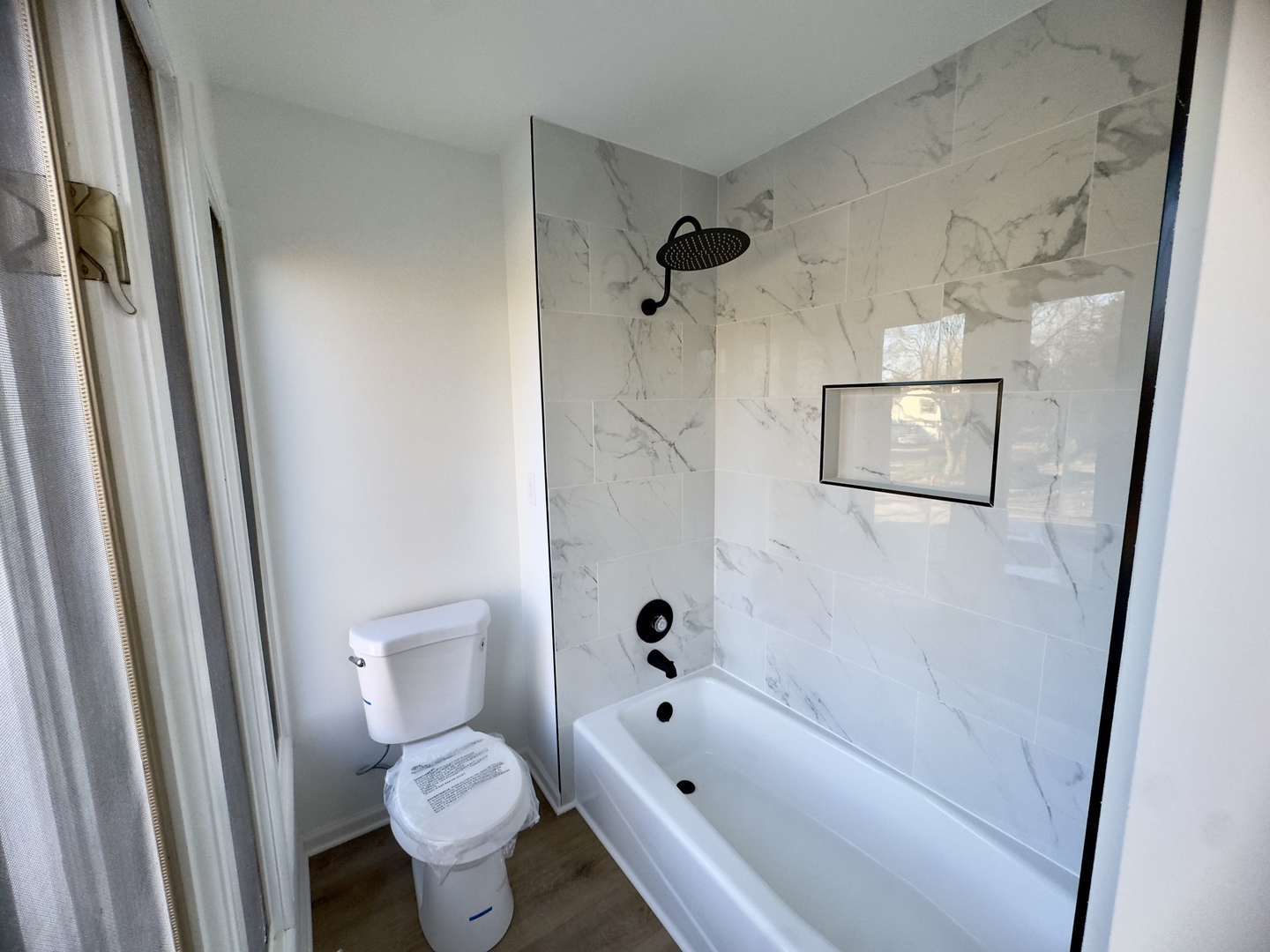 806 Wildwood Court, Oak Brook, IL 60523