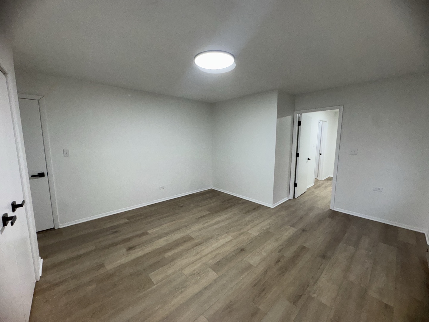 806 Wildwood Court, Oak Brook, IL 60523