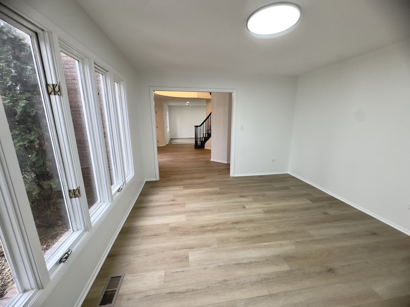 806 Wildwood Court, Oak Brook, IL 60523