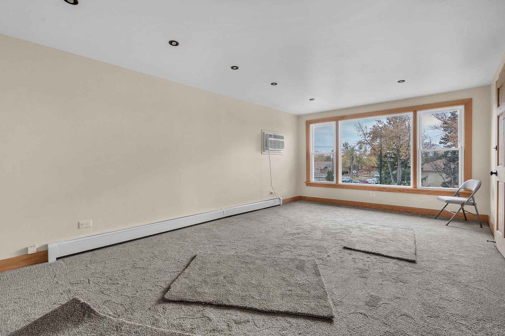 6048 W 79th Street, Burbank, IL 60459