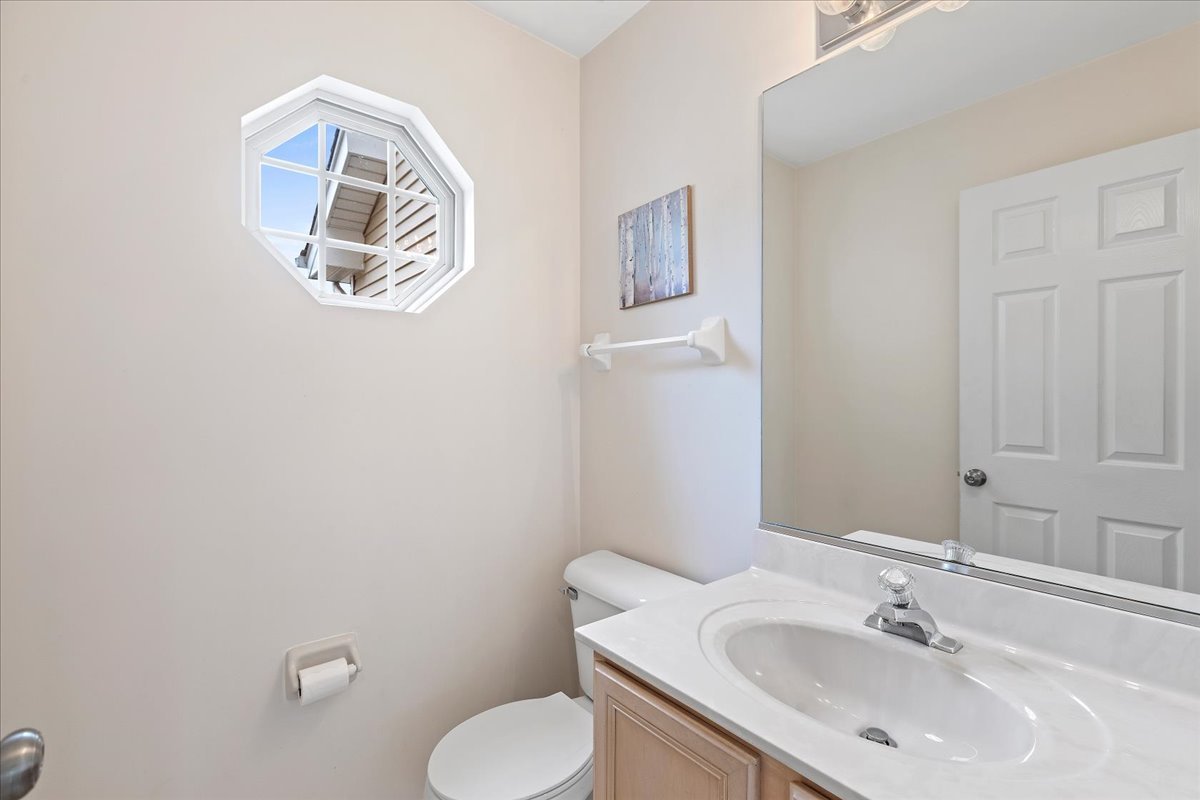 962 Willow Street, Itasca, IL 60143