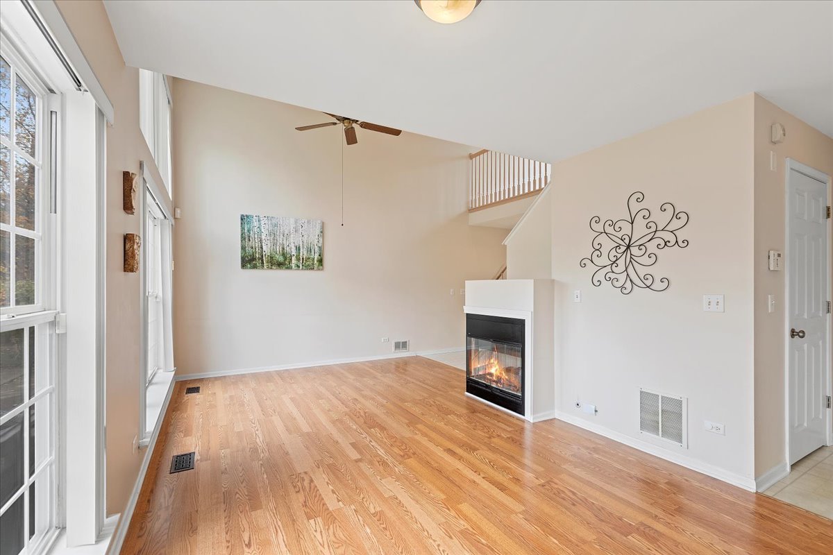 962 Willow Street, Itasca, IL 60143