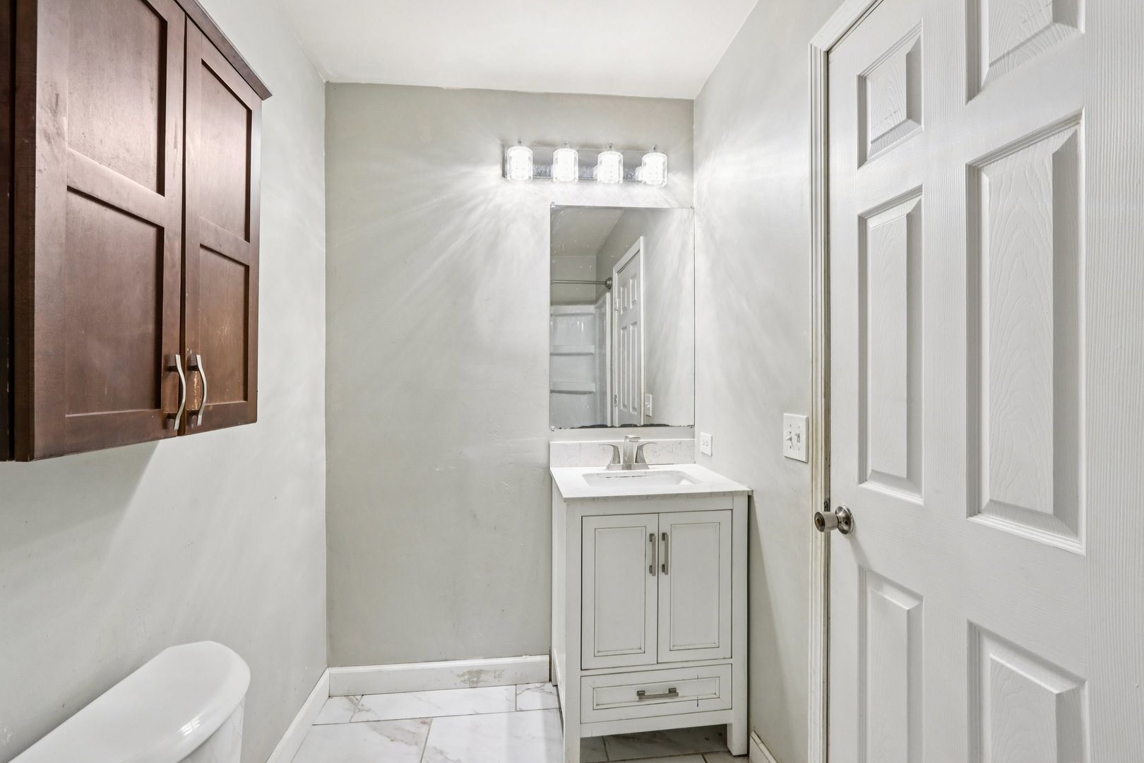 413 Plum Street, Lake In The Hills, IL 60156