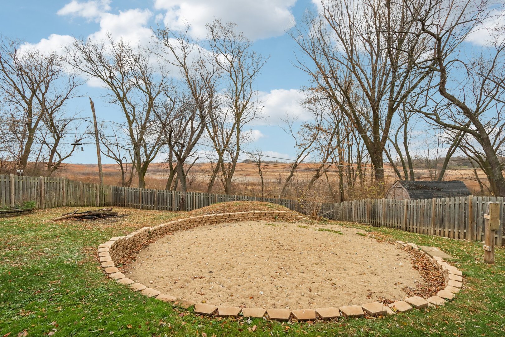 413 Plum Street, Lake In The Hills, IL 60156