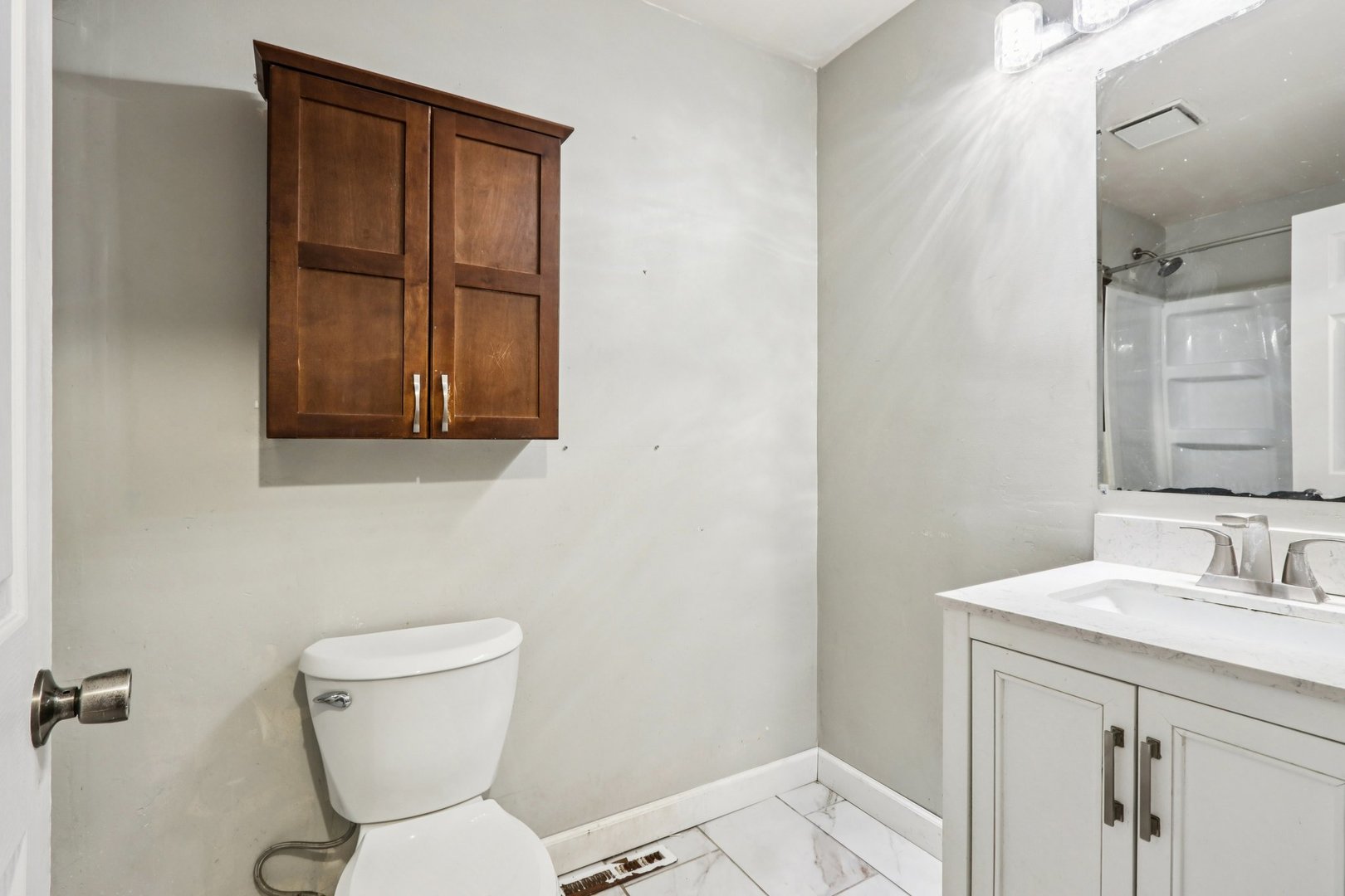 413 Plum Street, Lake In The Hills, IL 60156