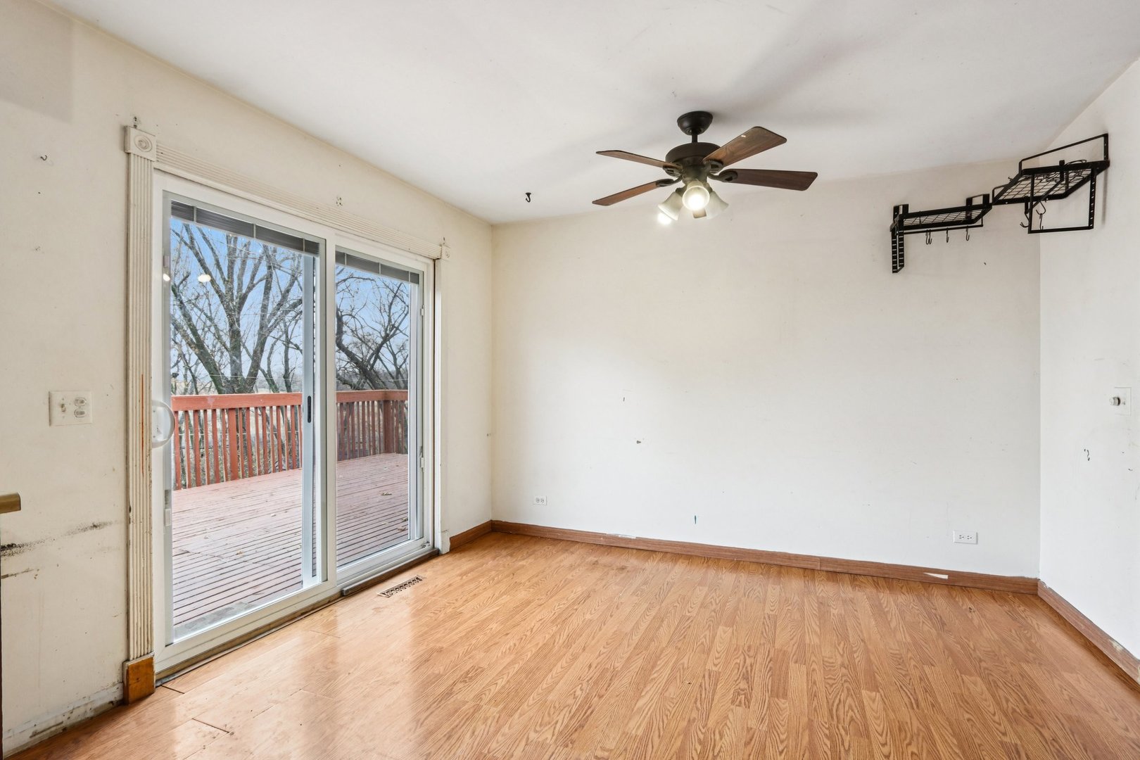 413 Plum Street, Lake In The Hills, IL 60156