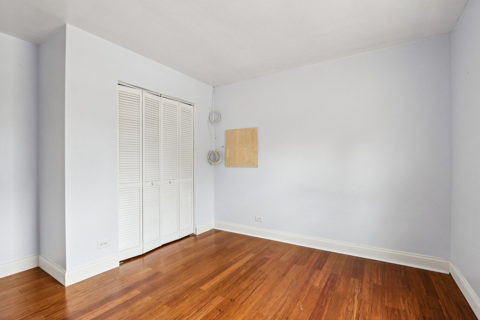 413 Plum Street, Lake In The Hills, IL 60156