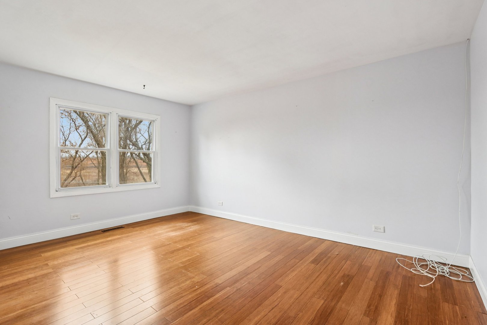 413 Plum Street, Lake In The Hills, IL 60156