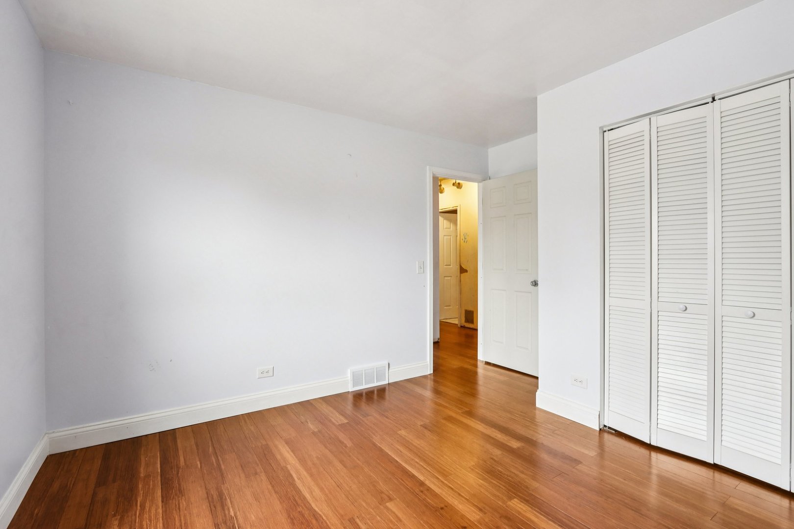 413 Plum Street, Lake In The Hills, IL 60156