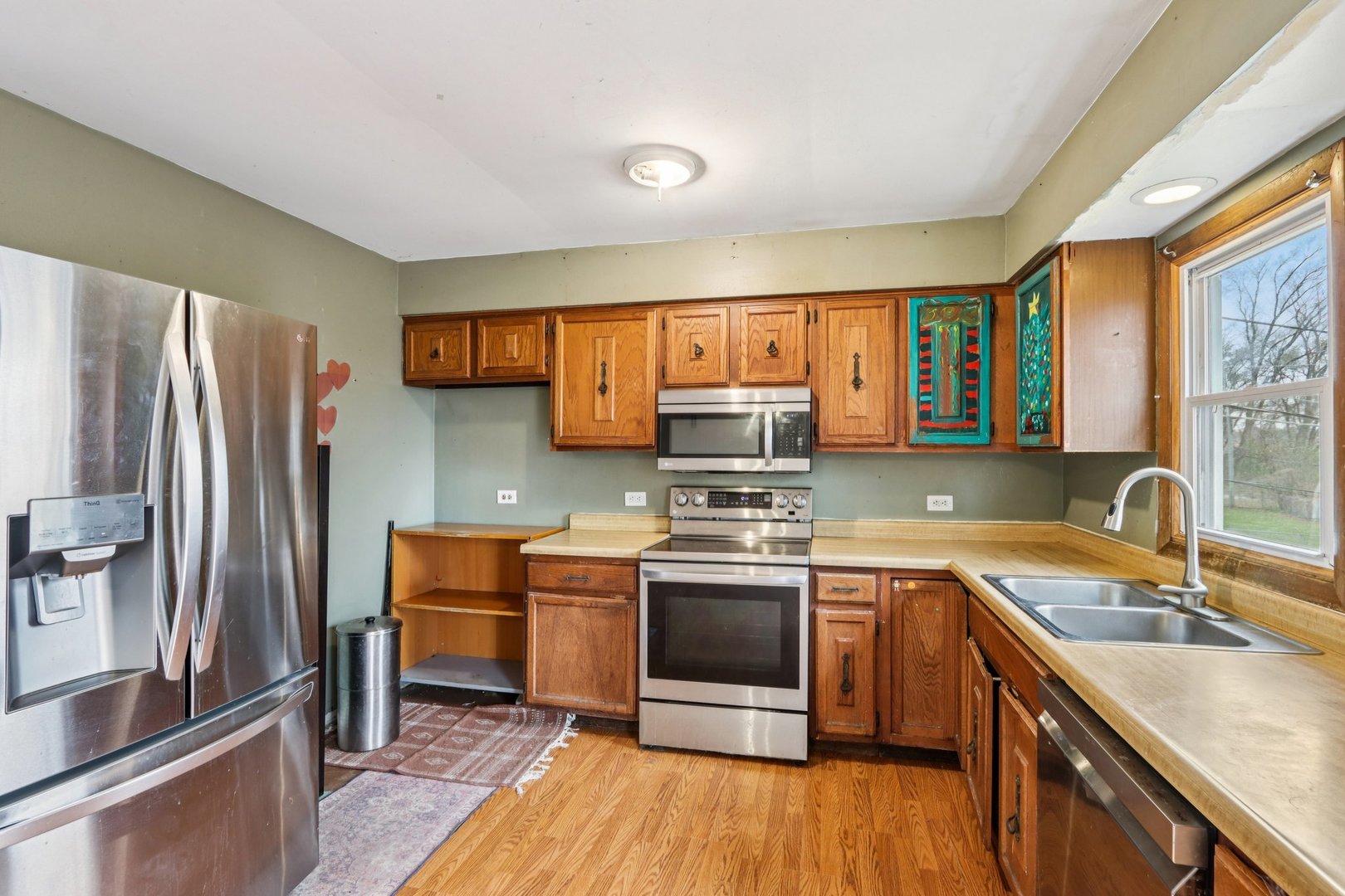 413 Plum Street, Lake In The Hills, IL 60156