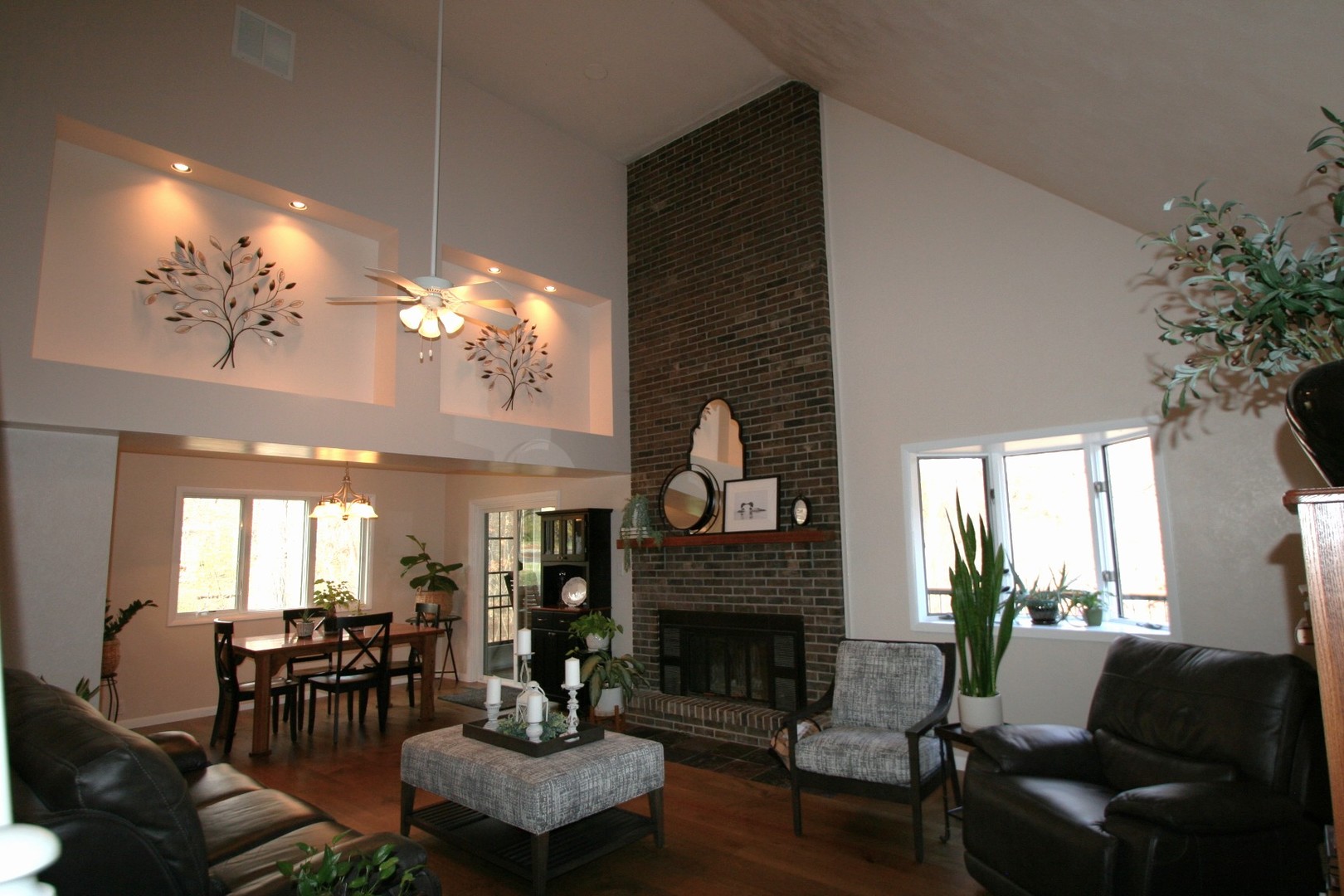 29976 Woodfield Drive, Mackinaw, IL 61755