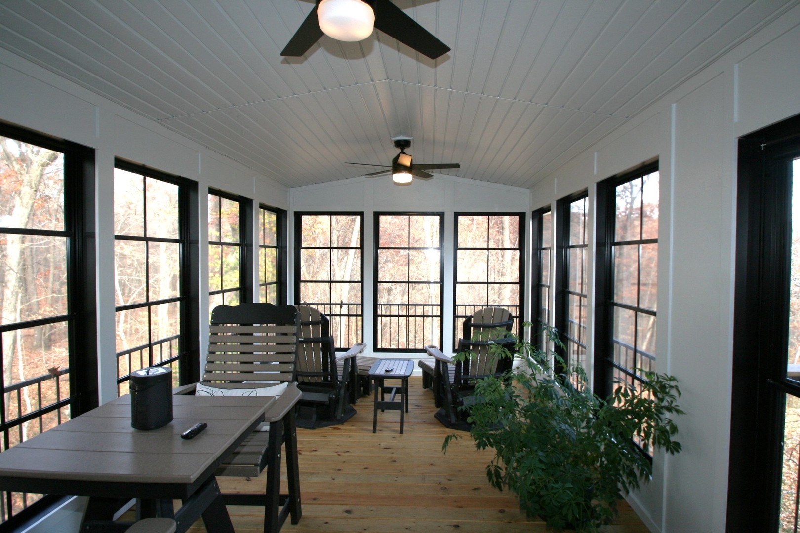 29976 Woodfield Drive, Mackinaw, IL 61755