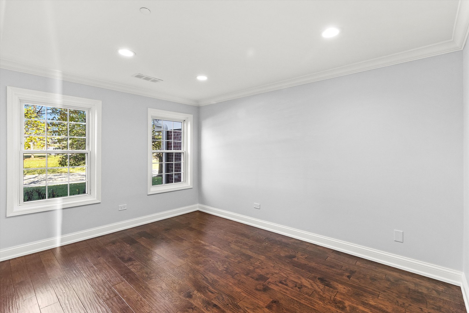 1615 W Hawkes Street #5, Arlington Heights, IL 60004