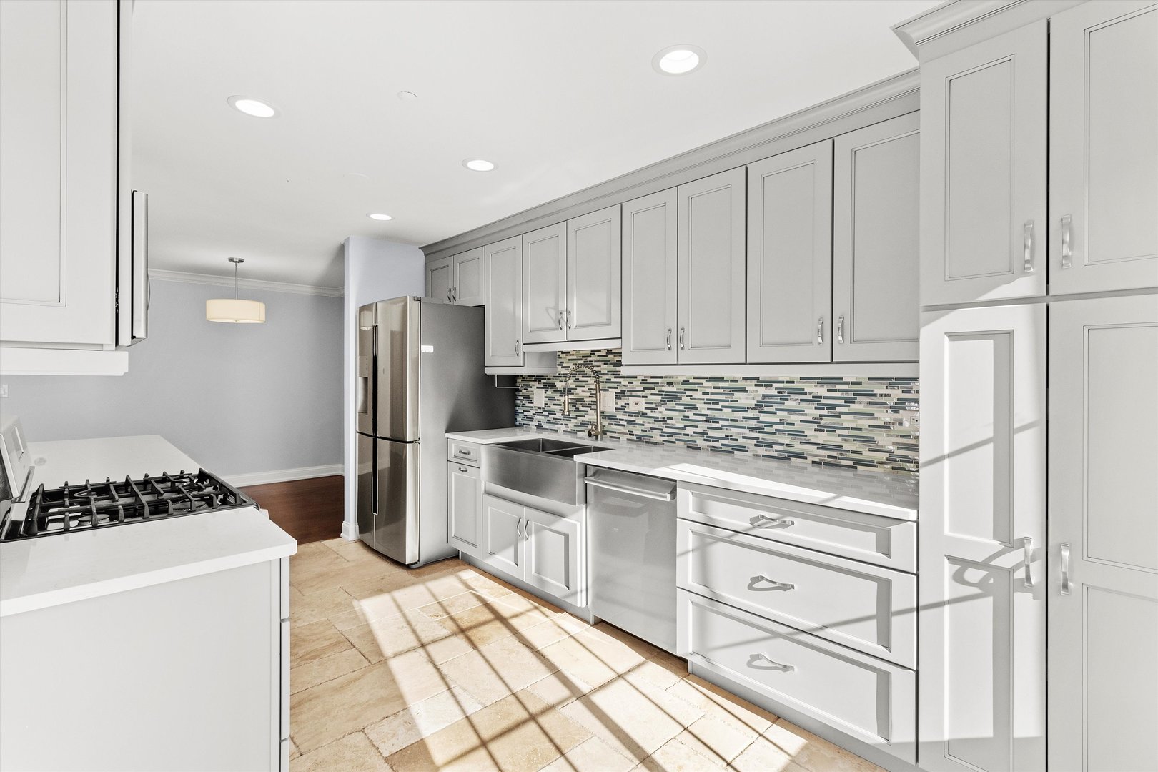 1615 W Hawkes Street #5, Arlington Heights, IL 60004