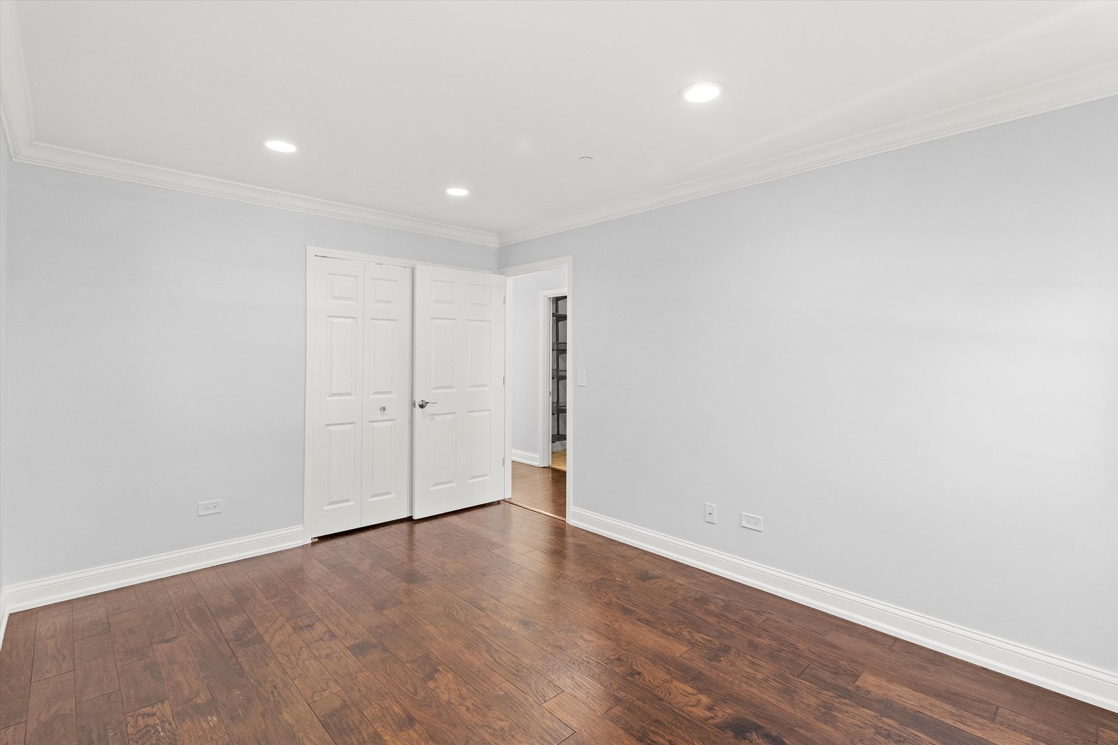 1615 W Hawkes Street #5, Arlington Heights, IL 60004