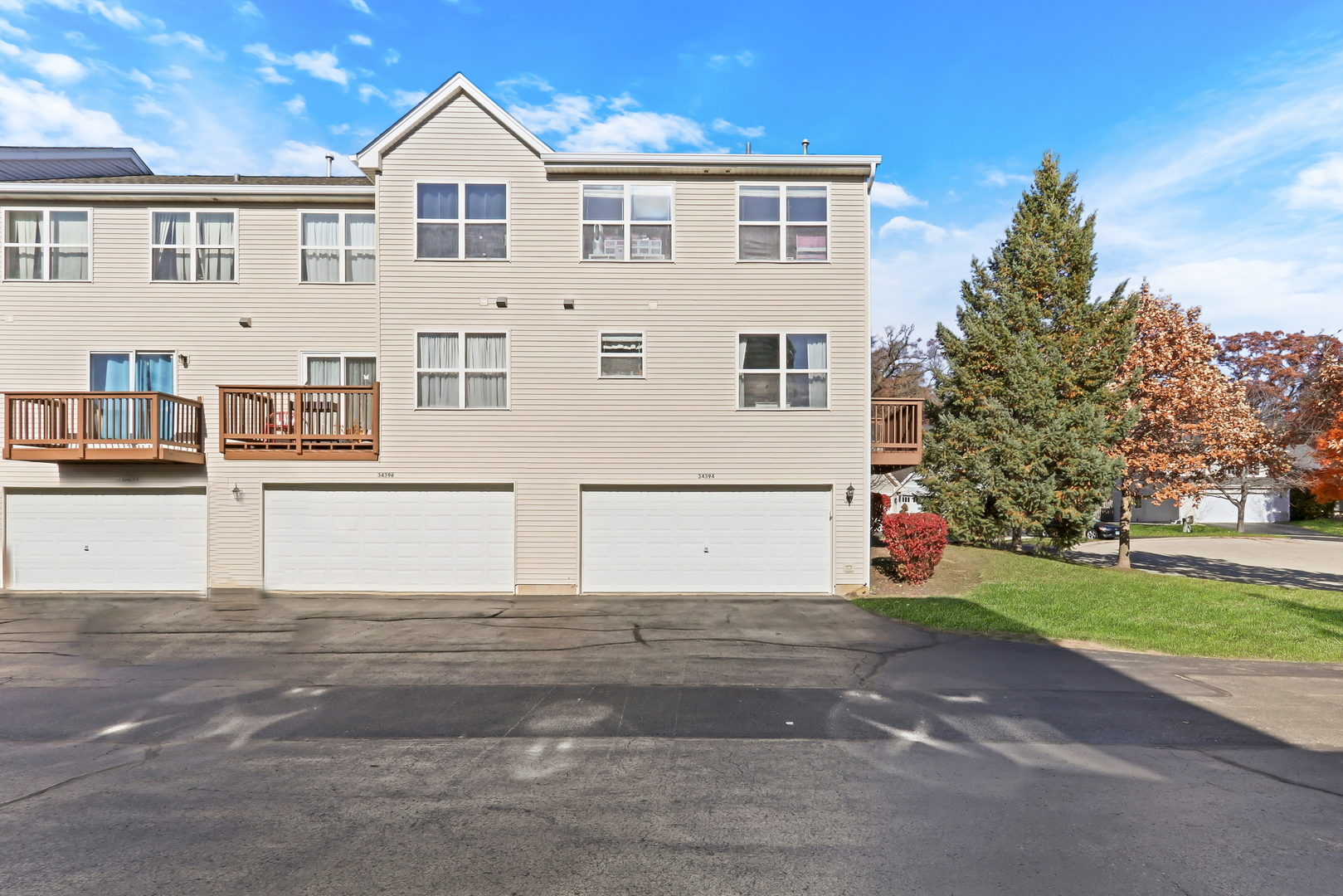 34394 N Goldenrod Court #END, Round Lake, IL 60073