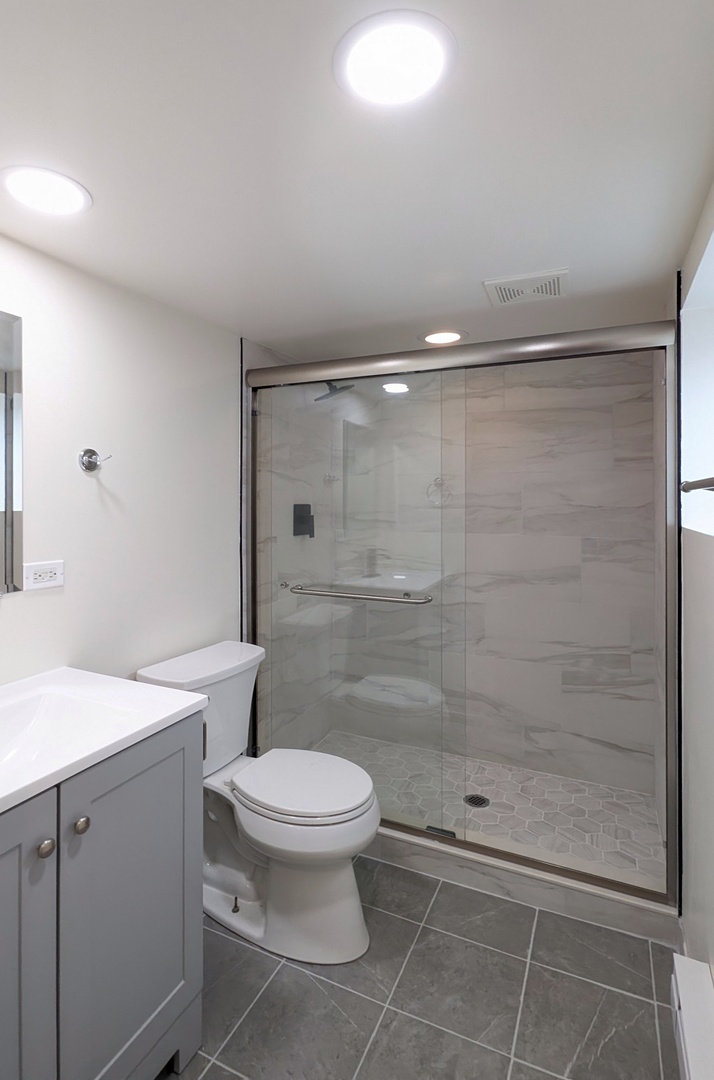 607 Walnut Street #5, Lemont, IL 60439