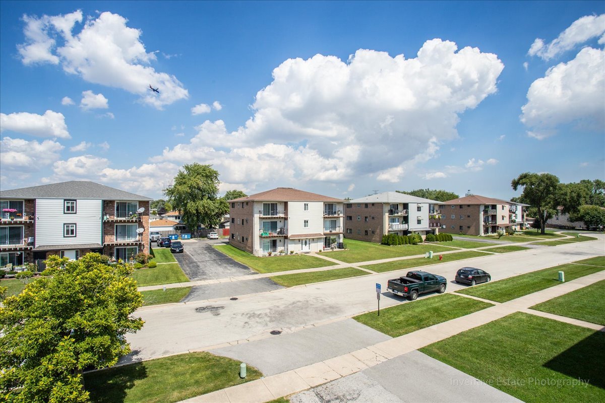 7345 W 85th Place #3A, Bridgeview, IL 60455