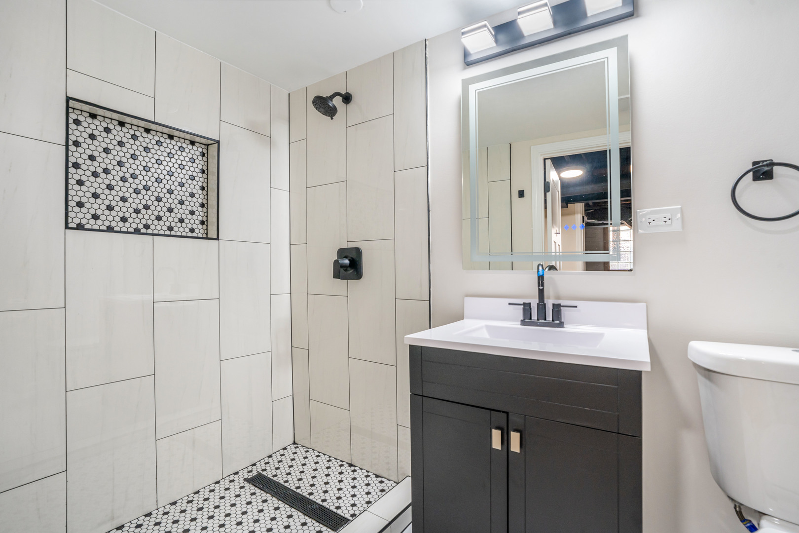 14223 University Avenue, Dolton, IL 60419