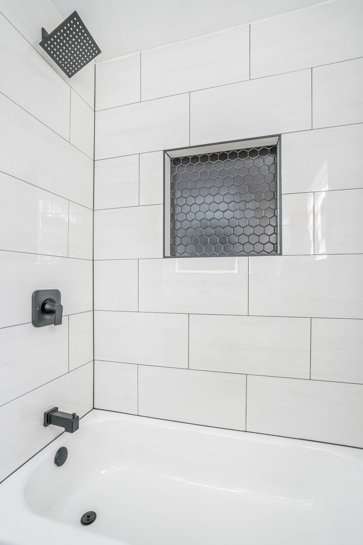 14223 University Avenue, Dolton, IL 60419