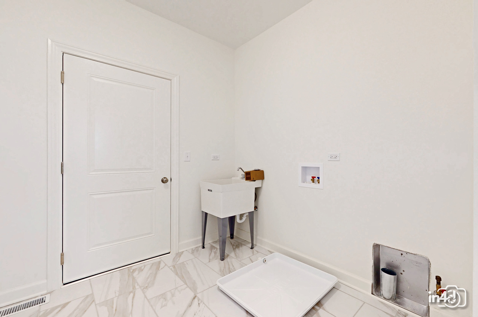 24445 W River Crossing Drive, Shorewood, IL 60404