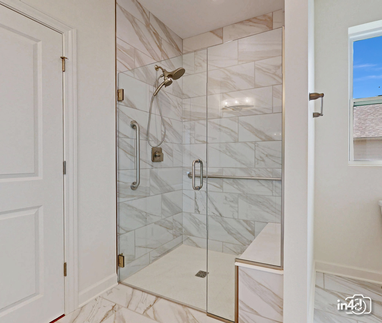 24445 W River Crossing Drive, Shorewood, IL 60404