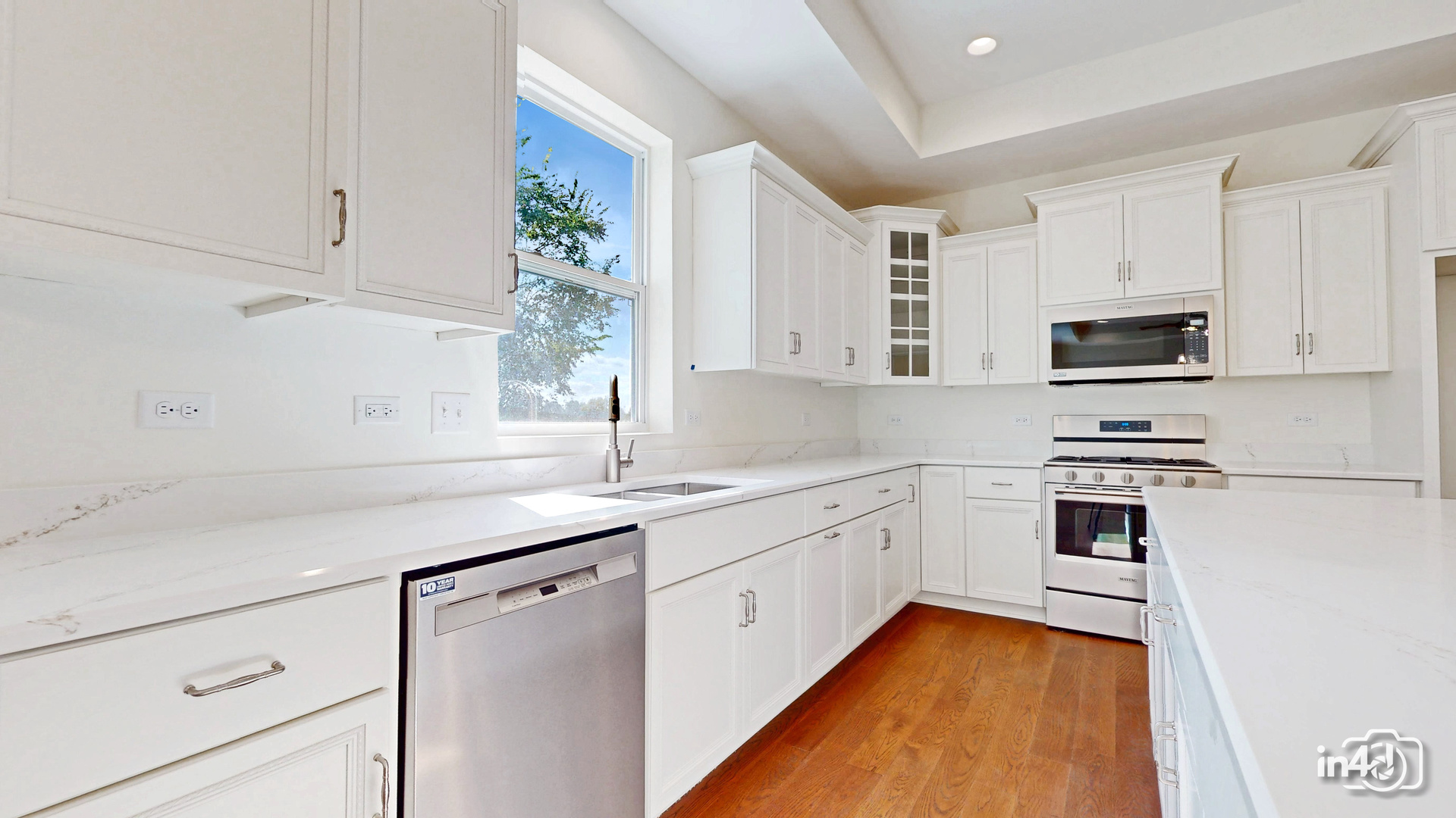 24445 W River Crossing Drive, Shorewood, IL 60404