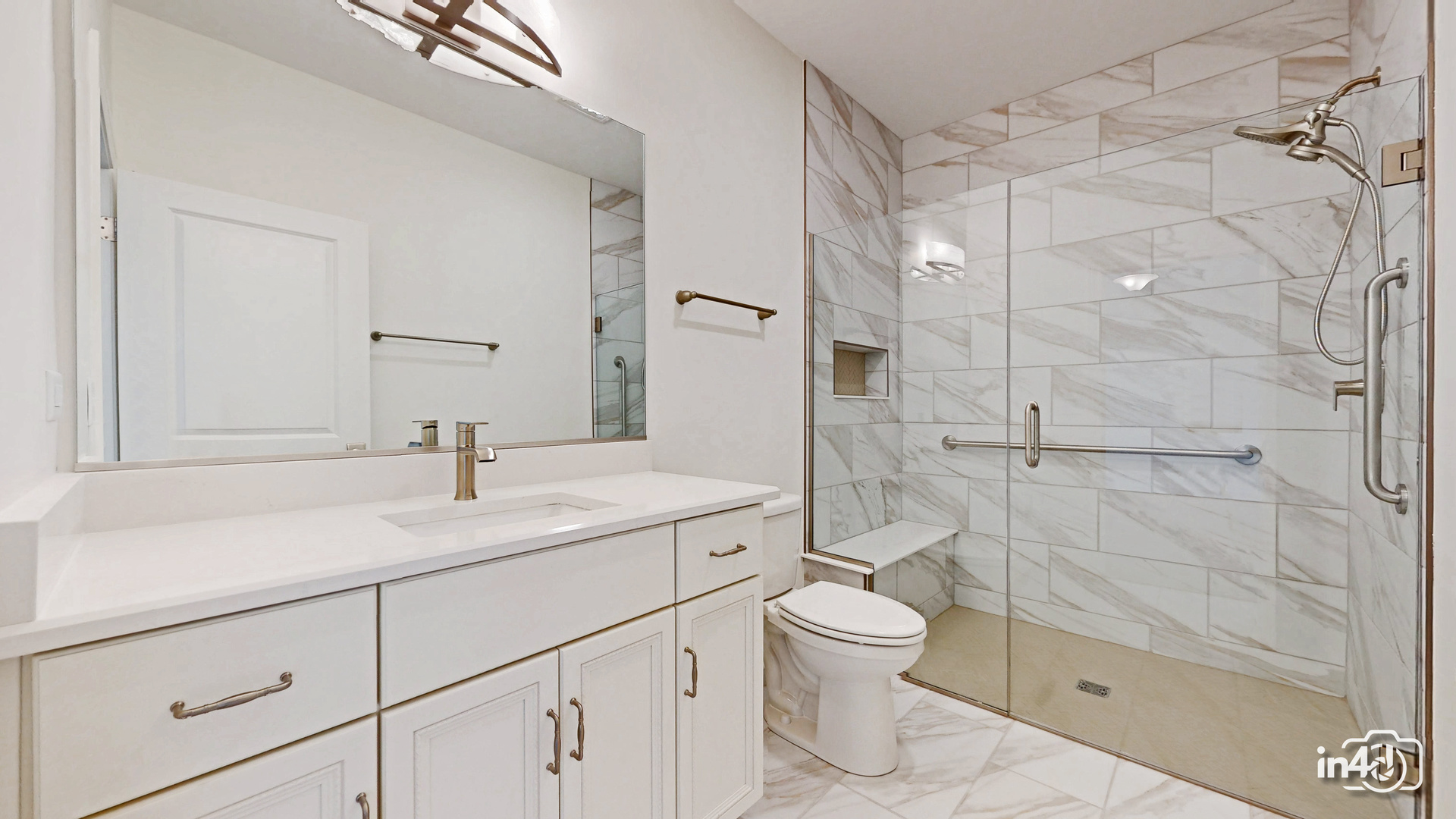 24445 W River Crossing Drive, Shorewood, IL 60404