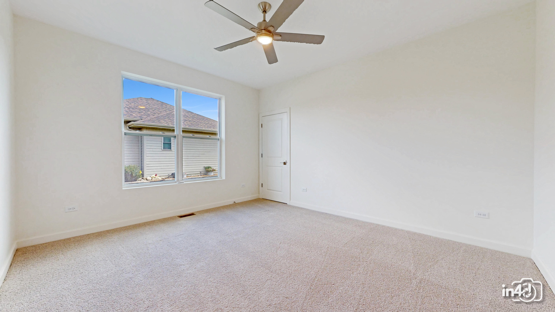 24445 W River Crossing Drive, Shorewood, IL 60404