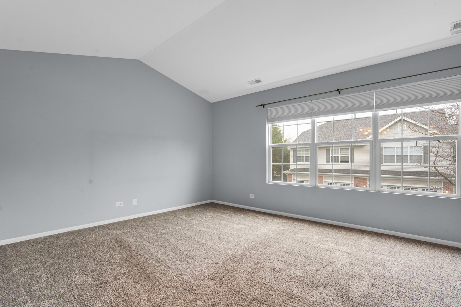 24135 W Walnut Circle, Plainfield, IL 60585