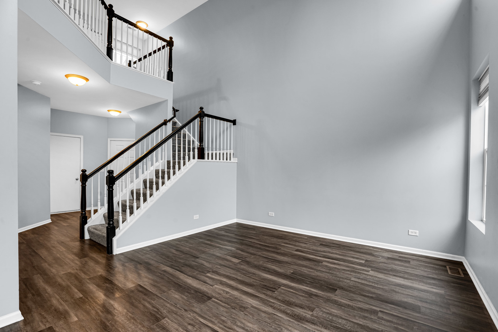 24135 W Walnut Circle, Plainfield, IL 60585