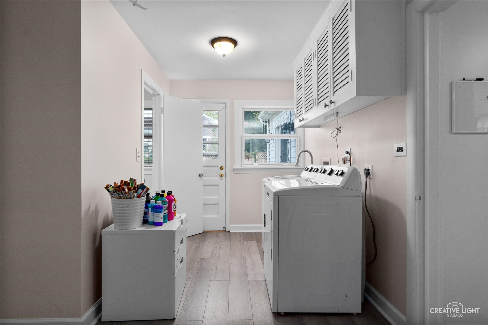 909 S Main Street, Wheaton, IL 60189