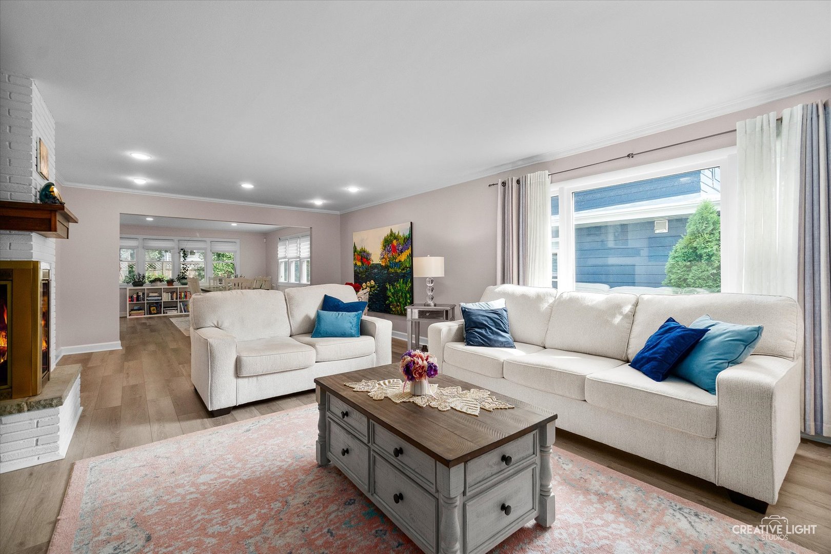 909 S Main Street, Wheaton, IL 60189