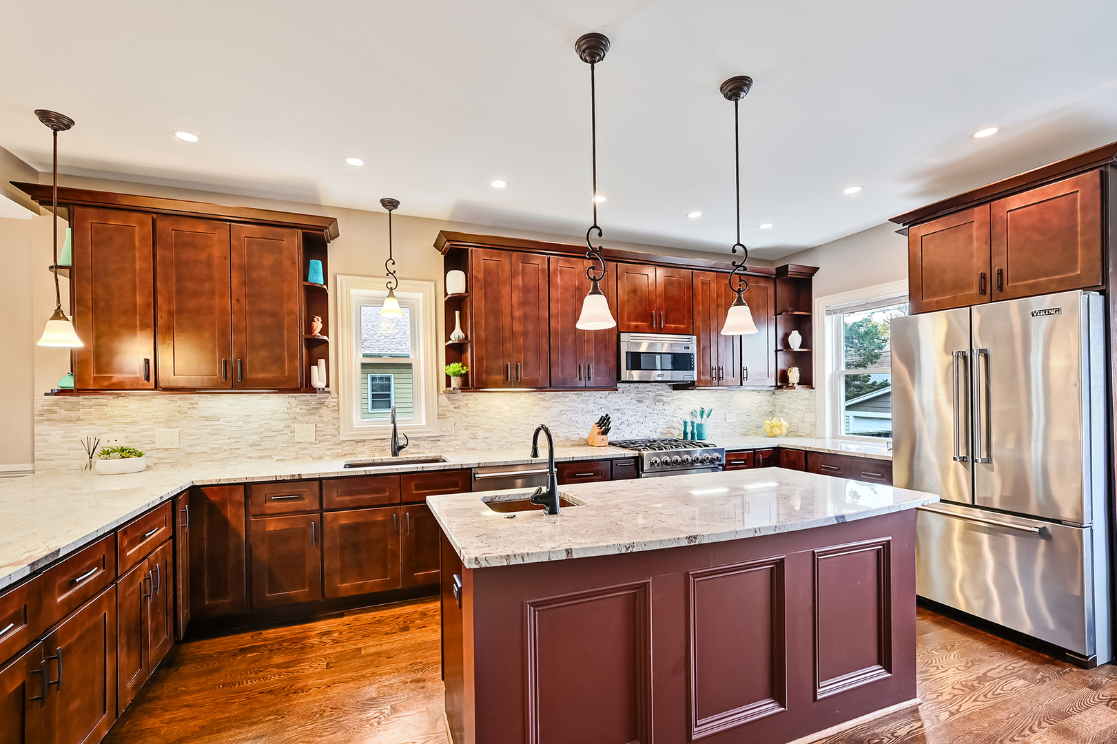 3710 Blanchan Avenue, Brookfield, IL 60513