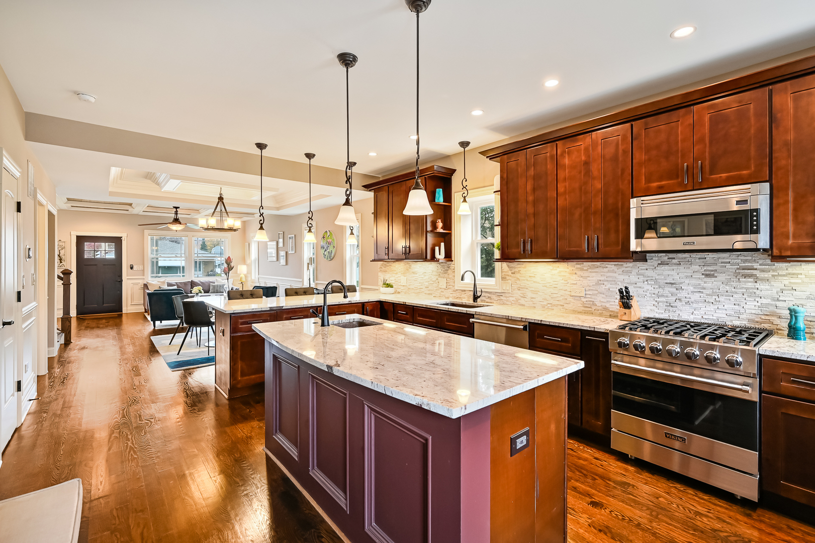 3710 Blanchan Avenue, Brookfield, IL 60513