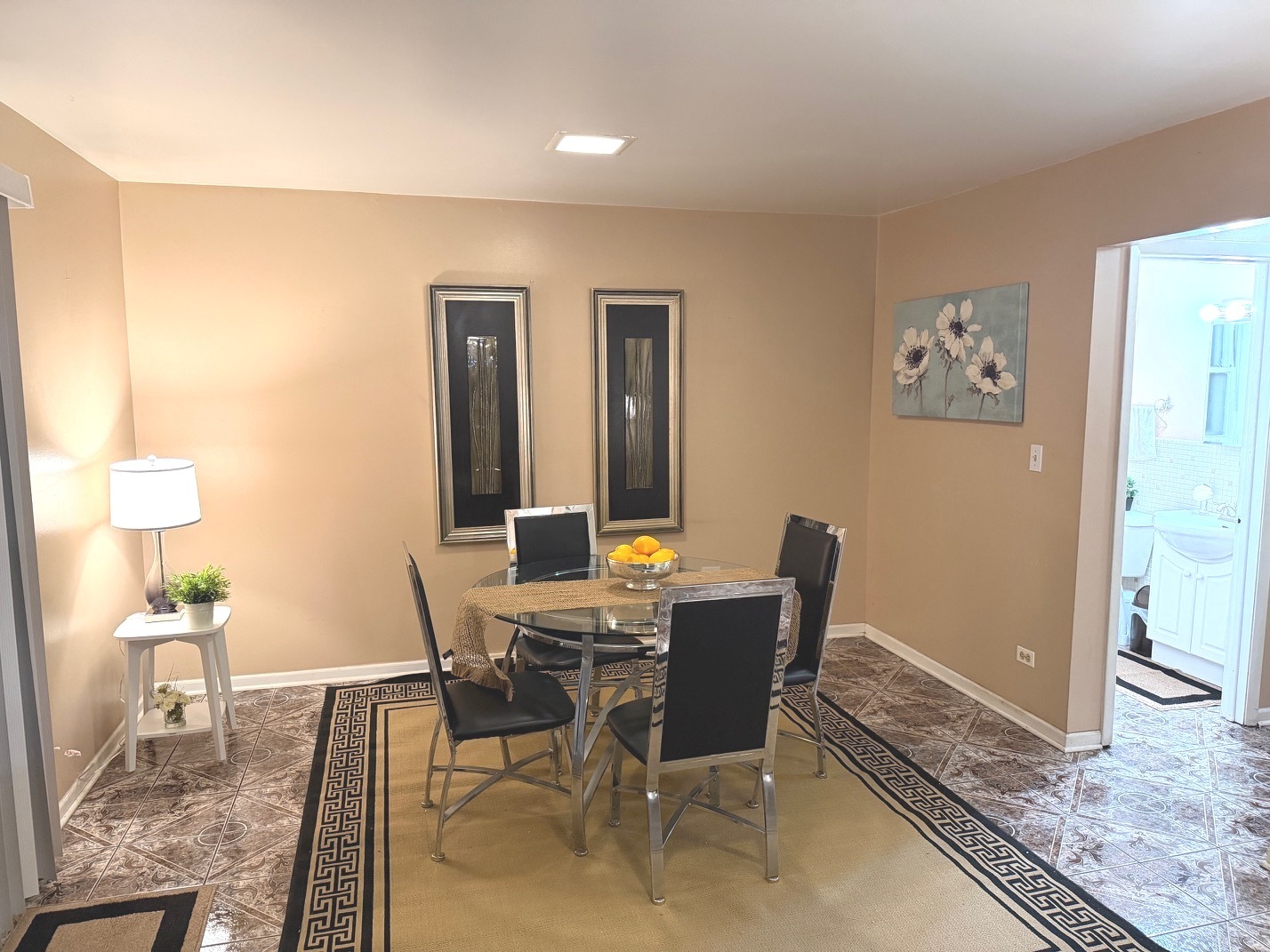 115 N Lavergne Avenue, Northlake, IL 60164