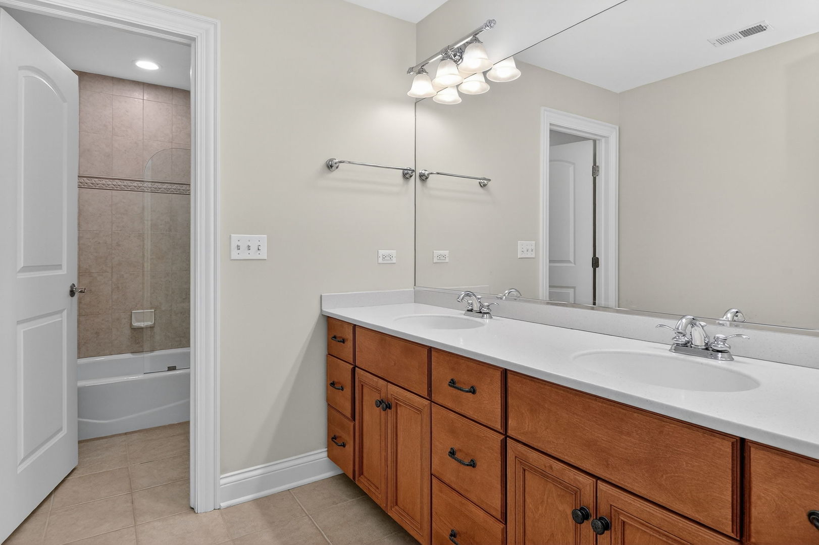 429 Skipping Stone Lane, Hinsdale, IL 60521