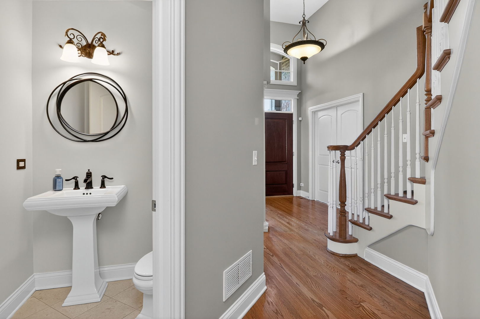 429 Skipping Stone Lane, Hinsdale, IL 60521