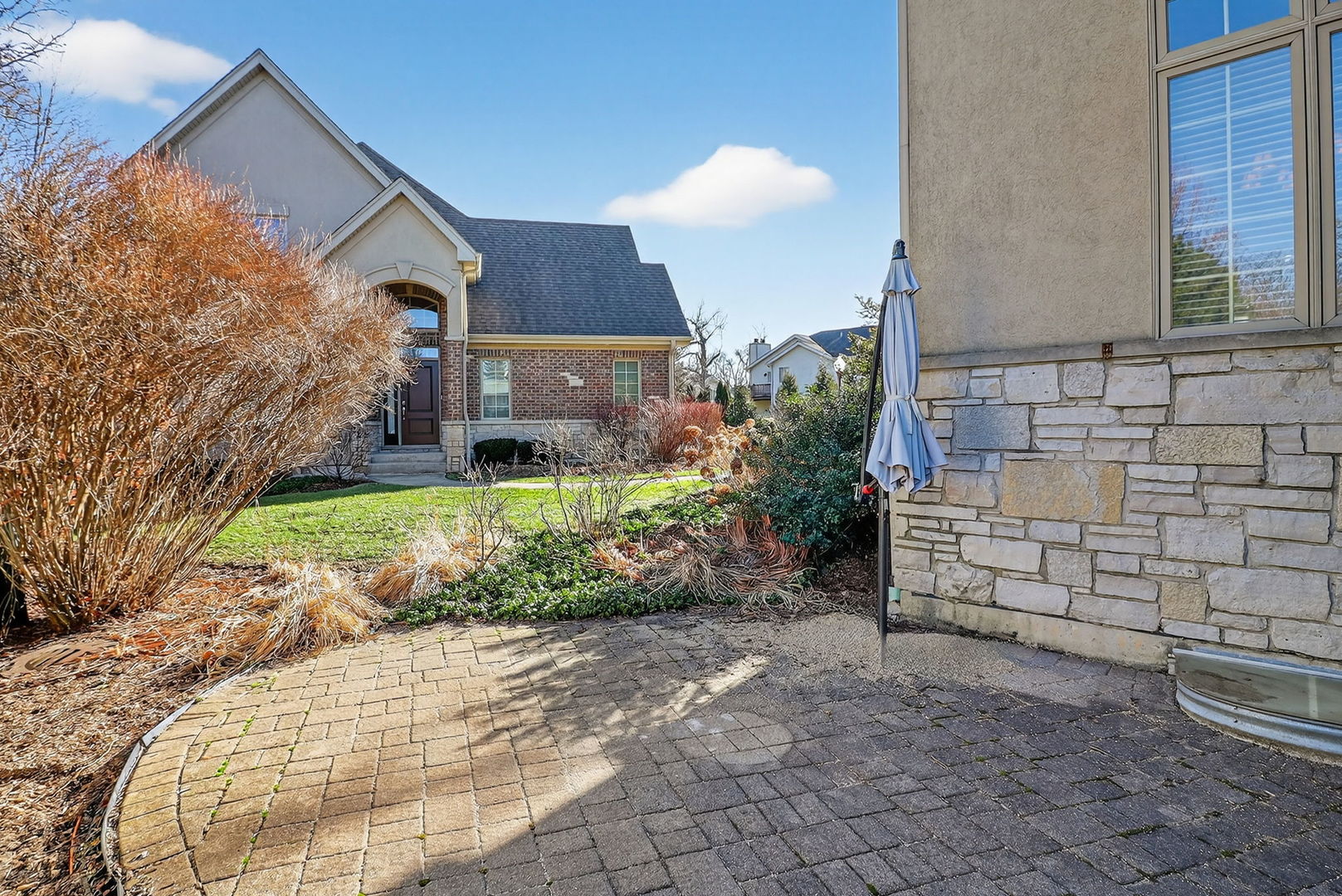 429 Skipping Stone Lane, Hinsdale, IL 60521